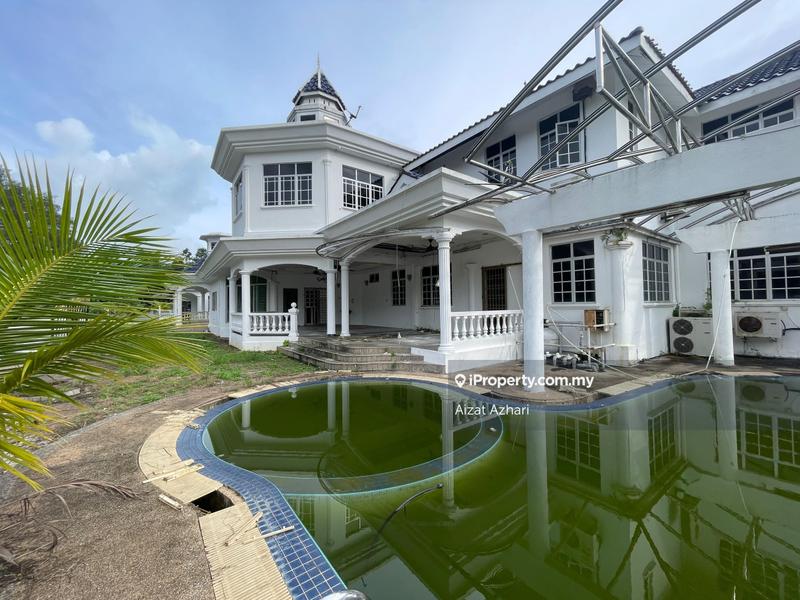Bungalow House for Sale in Biggest Bangalow Terengganu Ibai Golf Country Club, Kuala Ibai by Aizat Azhari - iProperty.com.my