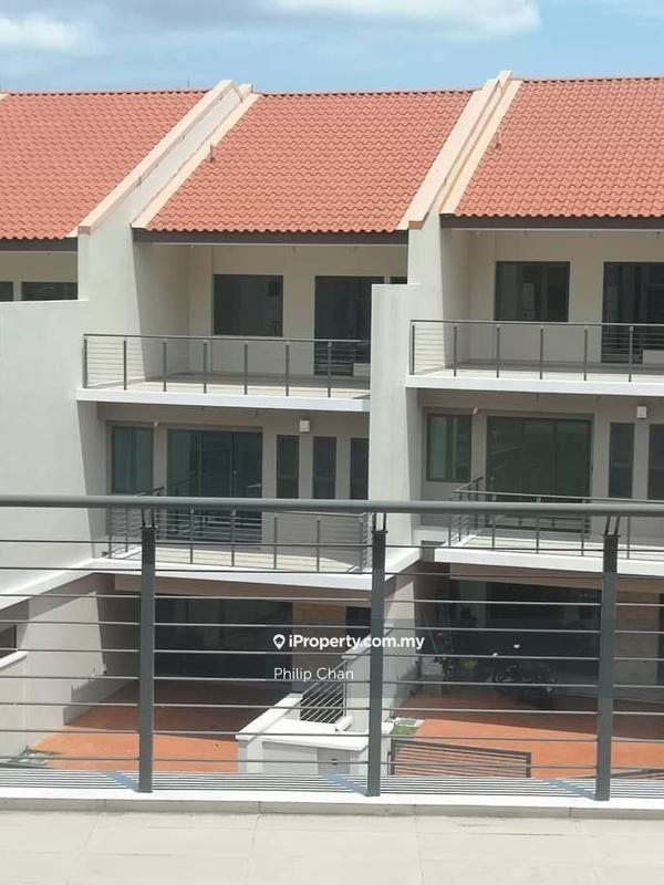 Rumah Teres 3-Tingkat untuk Dijual di Taman Taynton View, Cheras oleh Philip Chan - iProperty.com.my