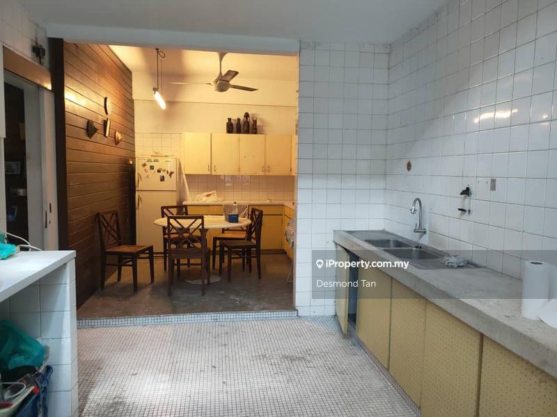 Rumah Berkembar untuk Dijual di Seksyen 17, Petaling Jaya oleh Desmond Tan - iProperty.com.my
