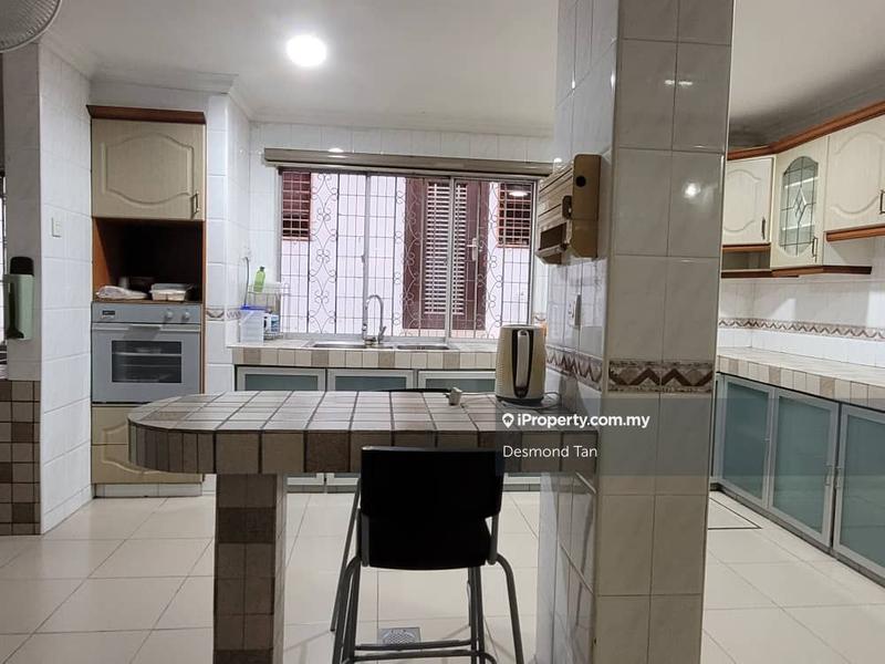 Rumah Teres 2-Tingkat untuk Dijual di Taman Sea, Petaling Jaya oleh Desmond Tan - iProperty.com.my
