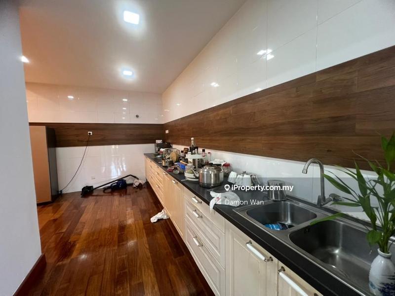 Rumah Berkembar untuk Dijual di Suria Residence oleh Damon Wan - iProperty.com.my