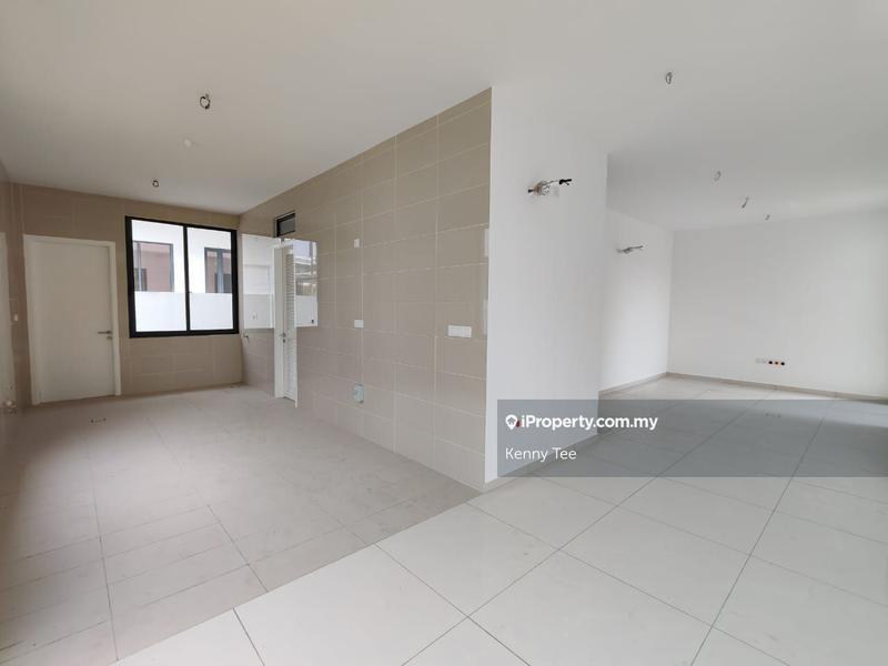 Semi-Detached House for Sale in Bandar Sri Sendayan, Negeri Sembilan by Kenny Tee - iProperty.com.my