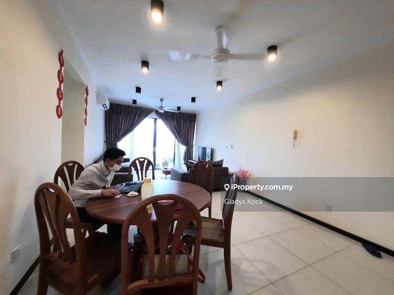 Service Residence for Sale in Woodsbury Suites by Gladys Kock - iProperty.com.my