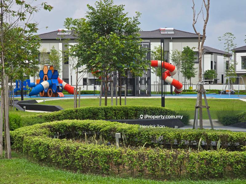 Rumah Berkembar untuk Dijual di Bandar Tropicana Aman, Telok Panglima Garang oleh Henrick Tan - iProperty.com.my