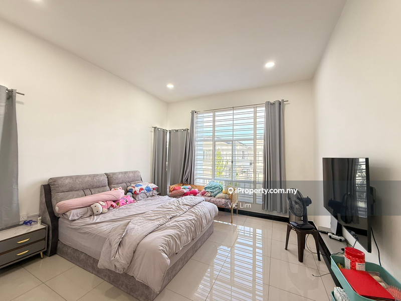 Cluster House for Sale in Setia Tropika, Johor Bahru by Vic Lim - iProperty.com.my