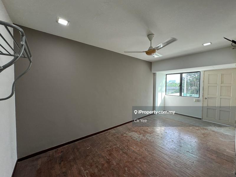 Rumah Berangkai 3 Tingkat untuk Dijual di Taman Esplanad, Bukit Jalil oleh Ck Yee - iProperty.com.my
