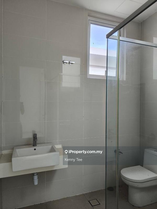 Semi-Detached House for Sale in Hijayu 2 Resort Homes, Bandar Sri Sendayan by Kenny Tee - iProperty.com.my