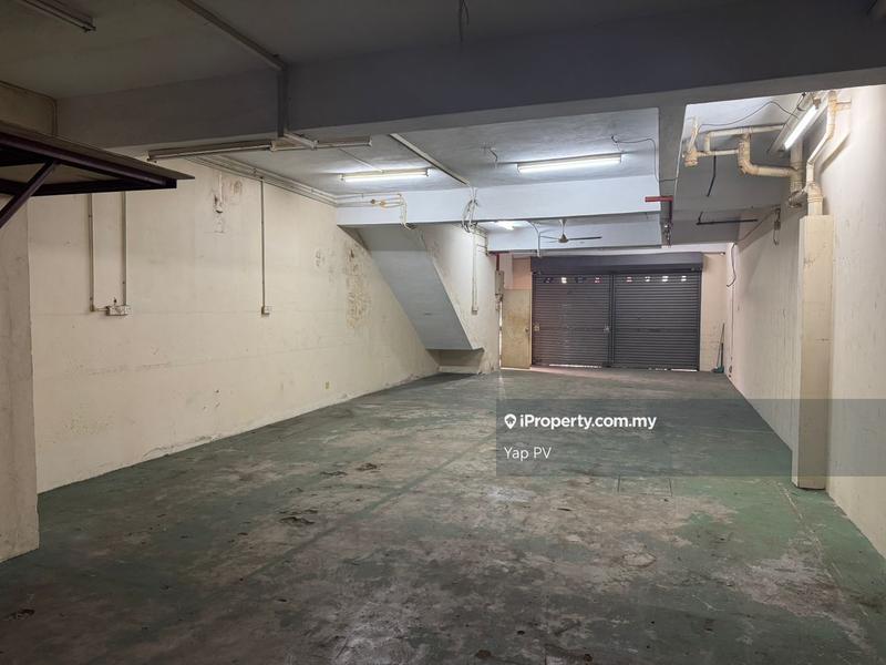 For Rent - [2 Storey] Taman Perindustrian Kinrara, Puchong