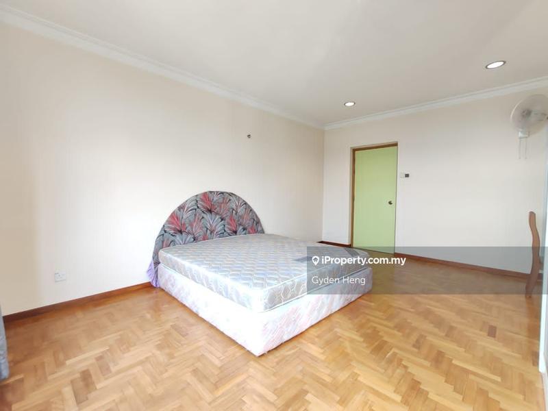 Condominium for Sale in Palm Garden Condominium by Gyden Heng - iProperty.com.my