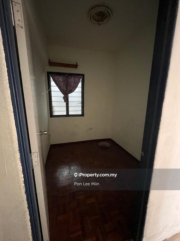 Apartment for Sale in Pangsapuri Seri Gembira by Pon Lee Miin - iProperty.com.my