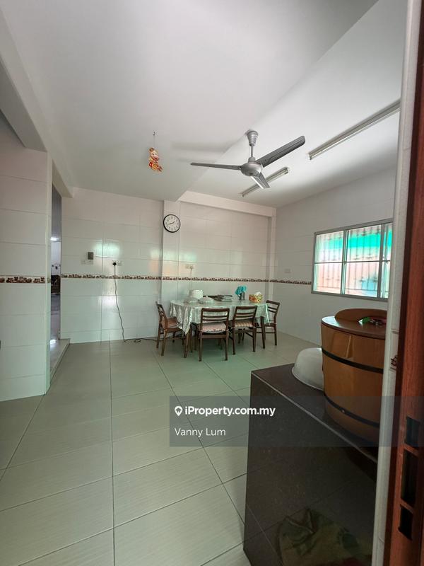 Bungalow House for Sale in smb5k, Petaling Jaya by Vanny Lum - iProperty.com.my