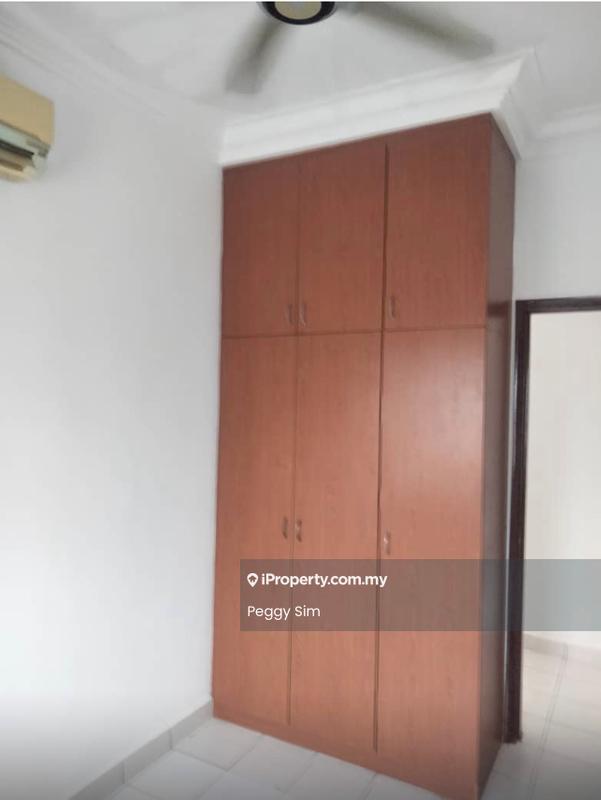 Condominium for Sale in La Vista Condominiums by Peggy Sim - iProperty.com.my