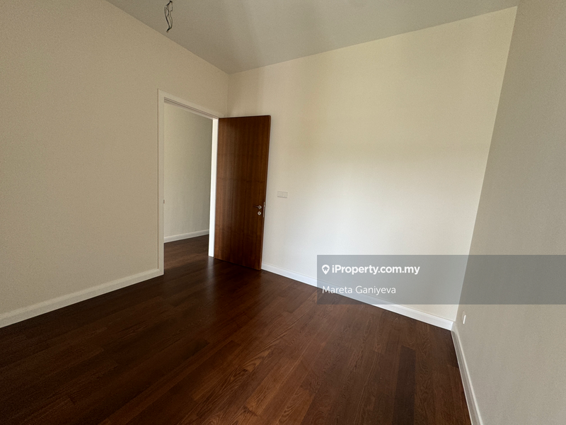 Rumah Berangkai 3 Tingkat untuk Dijual di Mont Kiara, Kuala Lumpur oleh Mareta Ganiyeva - iProperty.com.my