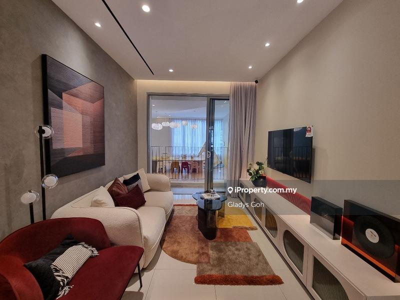 For Sale - Centrum Iris