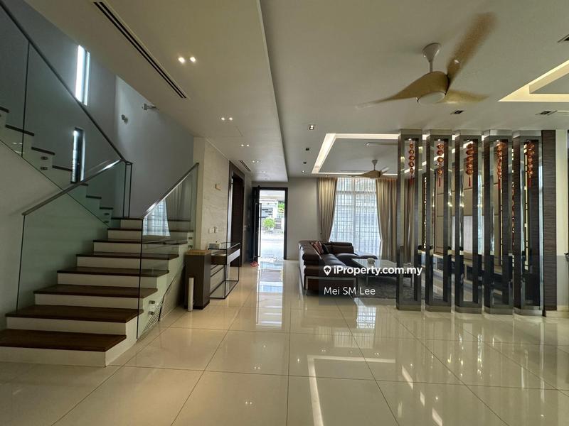 Bungalow House for Sale in Twin Palms @ Sungai Long, Bandar Sungai Long by Mei SM Lee - Twin Palms, Sungai Long Living Room - iProperty.com.my