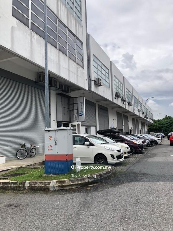 Kilang Teres untuk Dijual di Taman Bukit Serdang, Seri Kembangan oleh Tey Siew Zing - iProperty.com.my