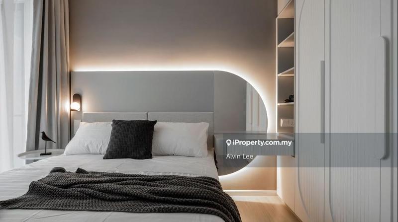 For Sale - The Rainz