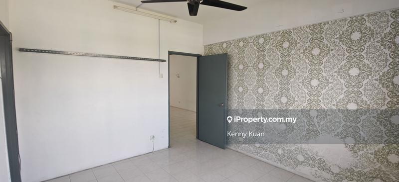 Apartment for Sale in Pangsapuri Sri Bandar by Kenny Kuan - iProperty.com.my