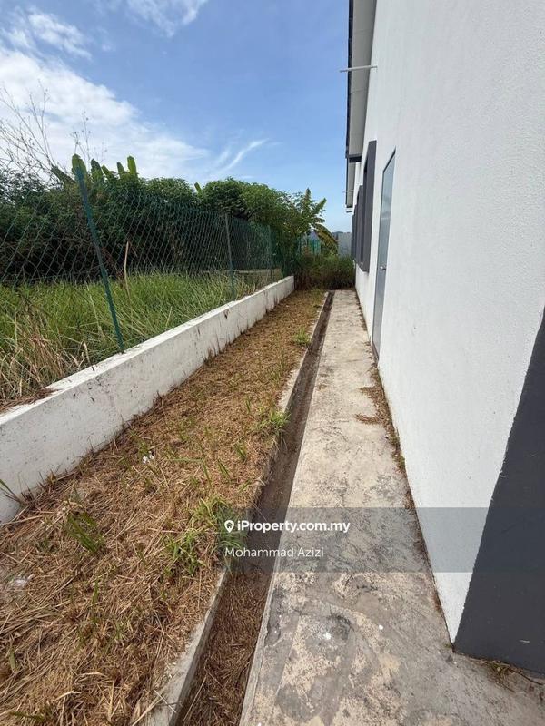 Rumah Berkembar untuk Dijual di Taman Satelit Damai, Beserah oleh Mohammad Azizi - iProperty.com.my