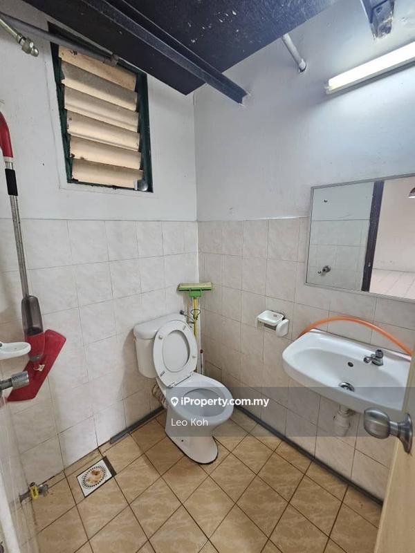 Apartment for Sale in Vista Pinggiran Apartment by Leo Koh - iProperty.com.my