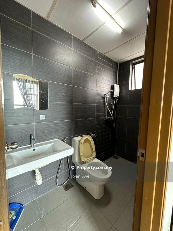 Kediaman Servis untuk Dijual di Putra One Residence oleh Ryan Swe - iProperty.com.my