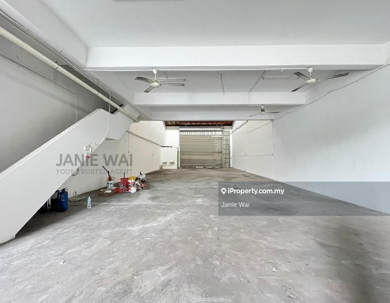 Kilang Teres untuk Dijual di Seri Kembangan, Seri Kembangan oleh Janie Wai - iProperty.com.my