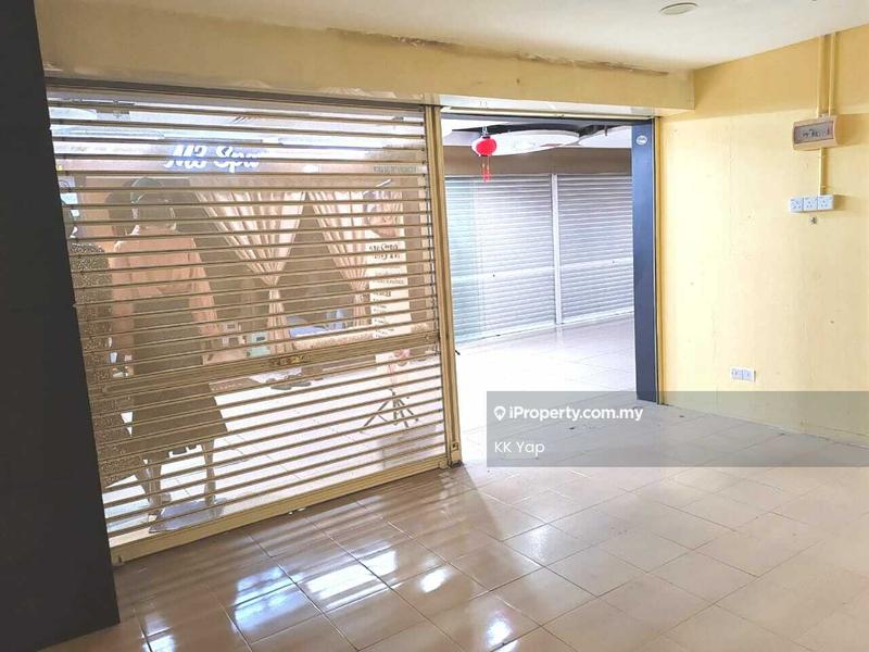 Retail-Space for Rent in Bandar Hilir, Melaka City by Kok Kheng - Interior - iProperty.com.my