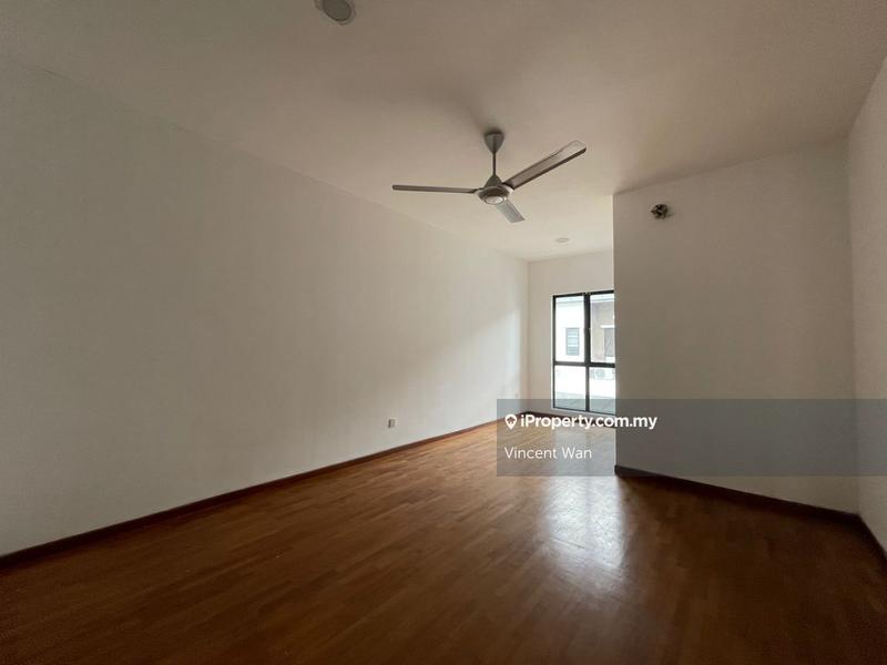 2.5-storey Terraced House for Sale in Sutera Damansara 2.5 Storey Superlink House, Petaling Jaya by Vincent Wan - iProperty.com.my