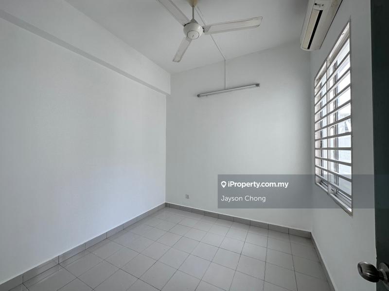 Rumah Teres 2-Tingkat untuk Dijual di Taman Tiara East, Semenyih oleh Jayson Chong - iProperty.com.my