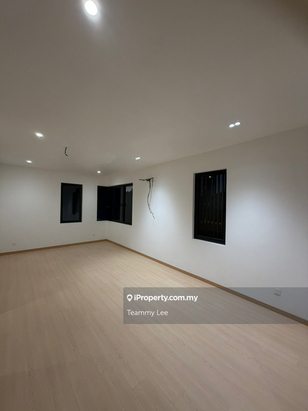 Rumah Berkembar untuk Dijual di Taman Ikhlas, Bandar Sungai Long oleh Teammy Lee - iProperty.com.my