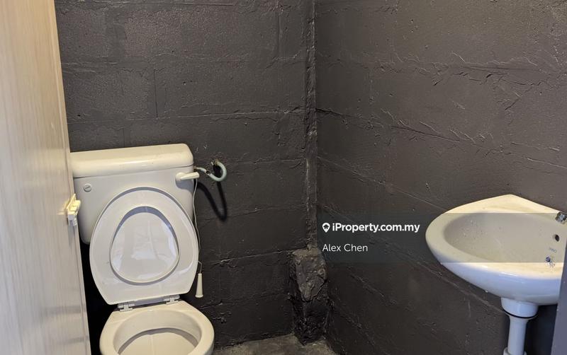 Detached Factory for Rent in Kawasan Perindustrian Balakong, Balakong by Alex Chen - iProperty.com.my