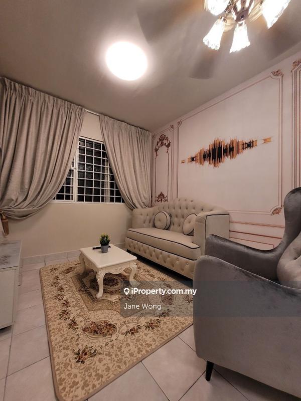 Rumah Flat untuk Dijual di Flora Damansara Flat oleh Jane Wong - iProperty.com.my