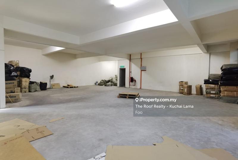 For Rent - 3 Storey Ijok Nouvelle Kota Puteri Semi-D Factory