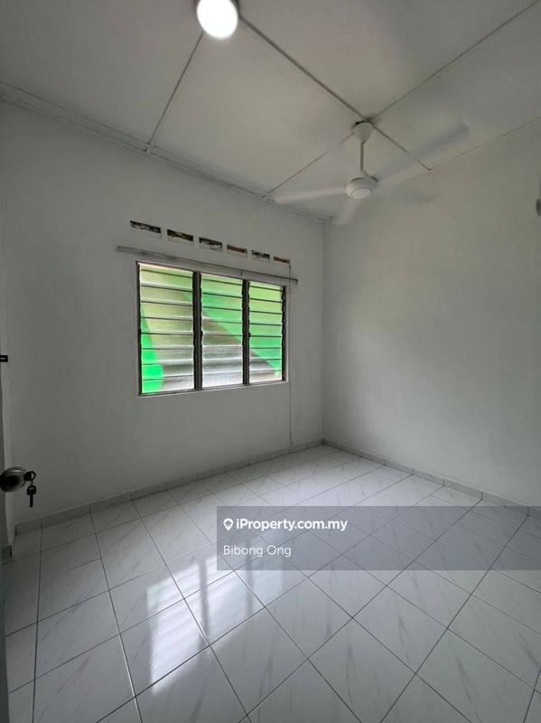 Rumah Berangkai 2 Tingkat untuk Dijual di Bukit Beruang, Bukit Baru oleh Bibong Ong - iProperty.com.my