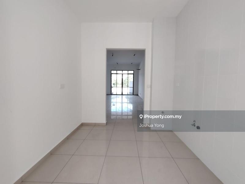 Rumah Teres 2-Tingkat untuk Dijual di Eco Majestic, Semenyih oleh Joshua Yong - iProperty.com.my