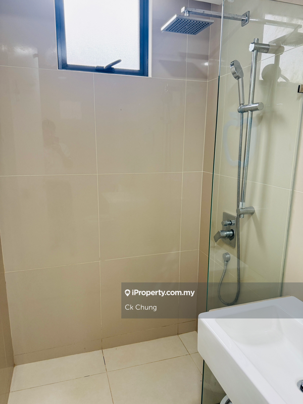 Kediaman Servis untuk Dijual di United Point (Residensi Berpadu) oleh Ck Chung - iProperty.com.my