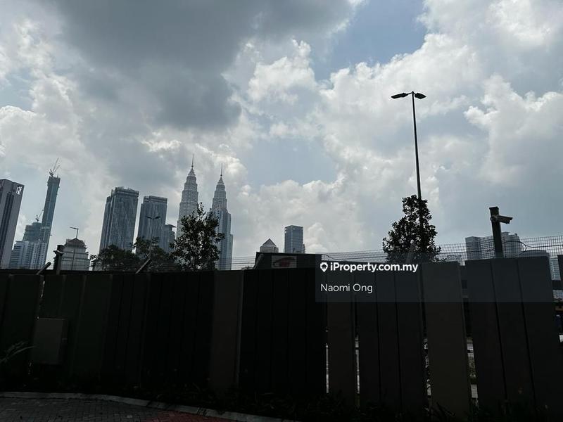 Kediaman Servis untuk Dijual di Setia SKY Residences oleh Naomi Ong - iProperty.com.my