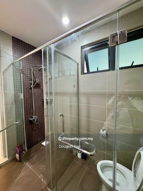 Service Residence for Rent in Pacific Star by Douglas Yap - Bathroom - iProperty.com.my