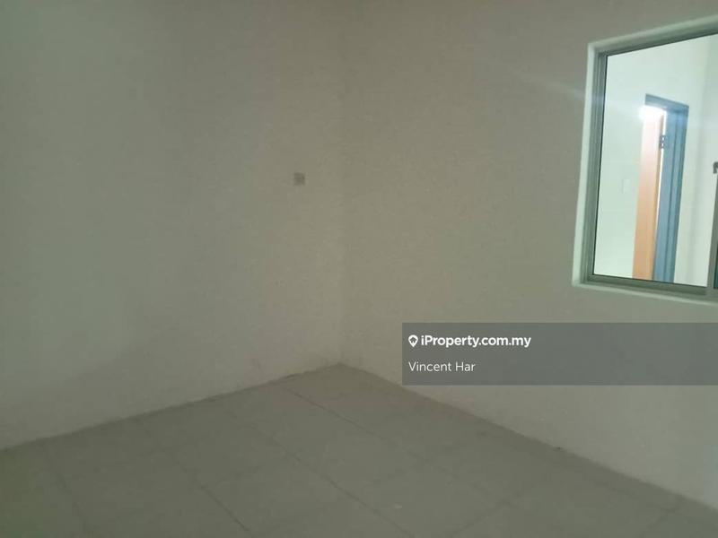 Rumah Berangkai 2 Tingkat untuk Dijual di kj35g, Sitiawan oleh Vincent Har - iProperty.com.my