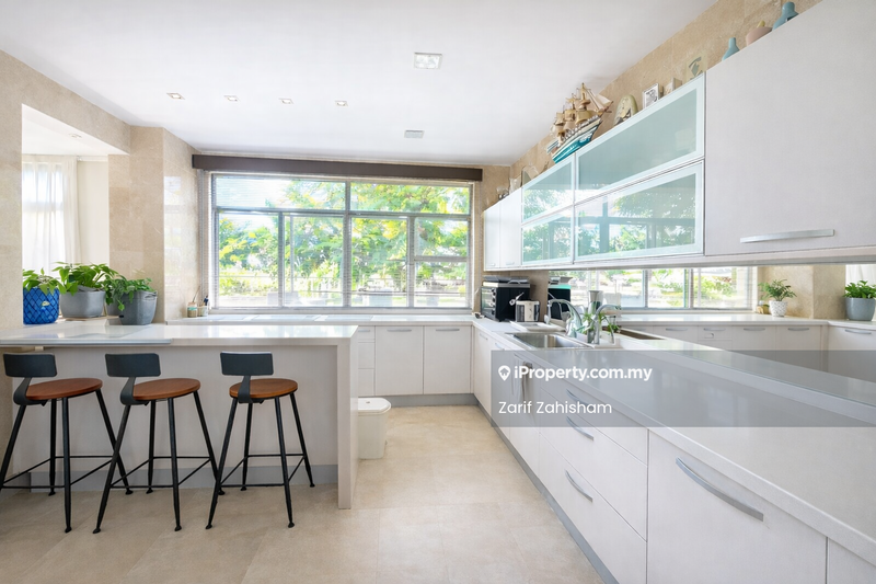 Bungalow House for Sale in Mont Kiara, Kuala Lumpur by Zarif Zahisham - Kitchen - iProperty.com.my