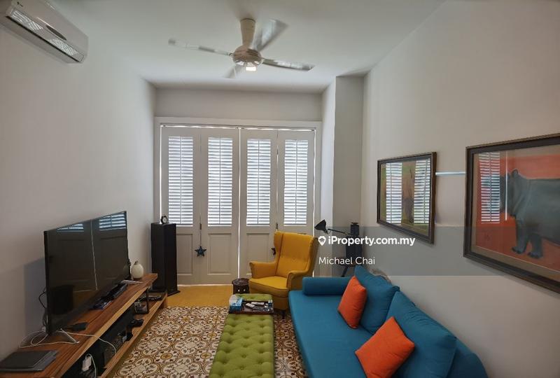 Bungalow House untuk Dijual di Jalan Villa 2/1, Lake Front Villa, Cyberjaya oleh Michael Chai - iProperty.com.my