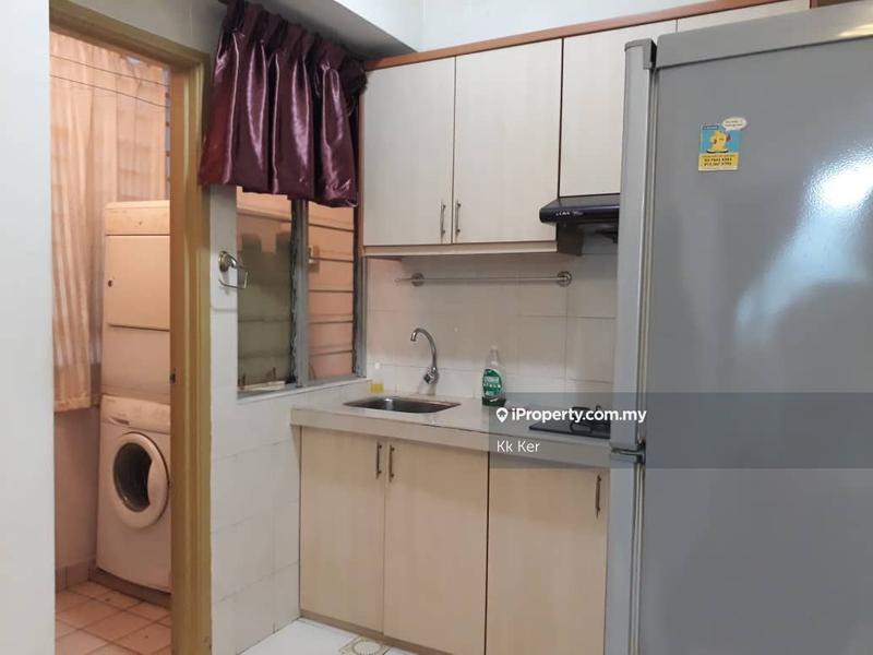 Residensi Servis untuk Disewa di E-Tiara oleh Kk Ker - iProperty.com.my