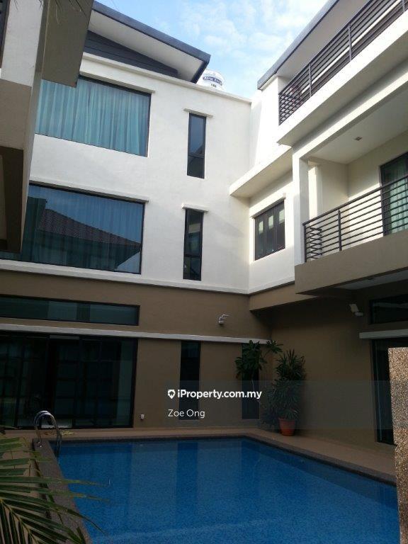 Bungalow House for Sale in Taman Bandar Sunway, Petaling Jaya by Zoe Ong - iProperty.com.my