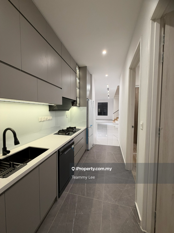 Rumah Berkembar untuk Dijual di Taman Ikhlas, Bandar Sungai Long oleh Teammy Lee - iProperty.com.my