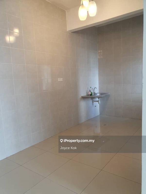 Rumah Berkembar untuk Dijual di Tanjung Dua Belas, Jenjarom oleh Joyce Kok - iProperty.com.my