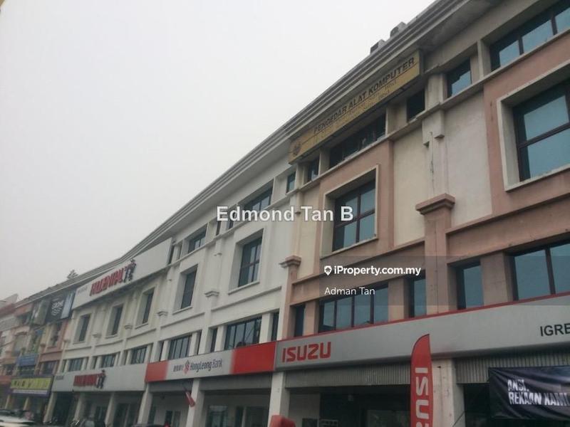 Shop / Office untuk Dijual di Petaling Jaya, Selangor oleh Adman Tan - iProperty.com.my