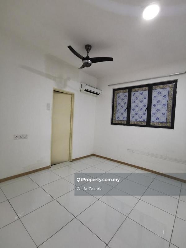 Residensi Servis untuk Dijual di Vista Alam oleh Zalifa Zakaria - iProperty.com.my