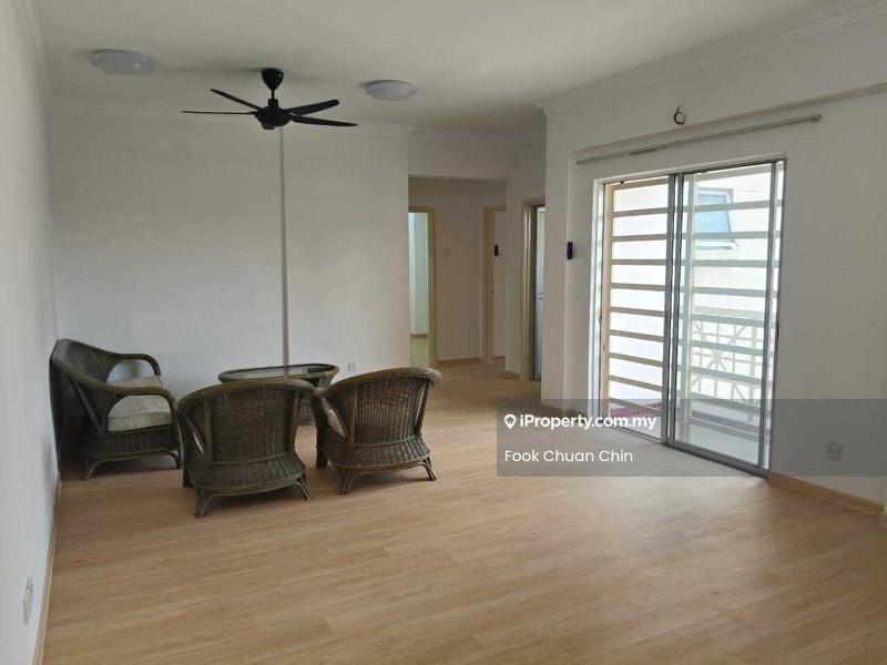 Condominium for Sale in Menara D'sara by John Chin - Living Room - iProperty.com.my