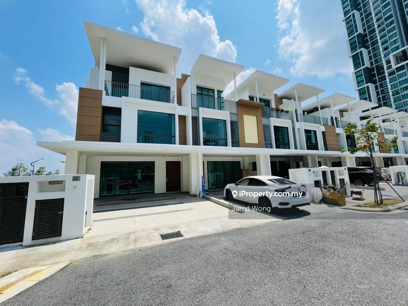 Rumah Teres 3-Tingkat untuk Dijual di Lake Point Residence, Cyberjaya, Cyberjaya oleh Jared Wong - iProperty.com.my