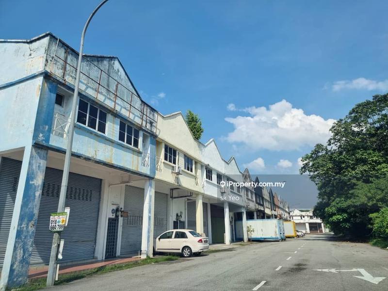 For Rent - Corner factory Ara Damansara